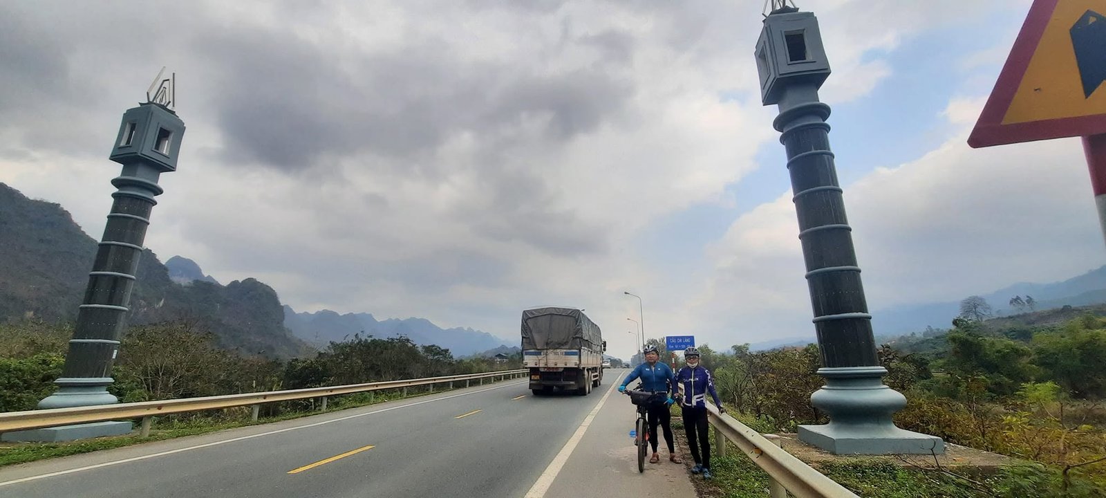 Ultimate Hanoi to Tam Dao Biking Tour 2 Days